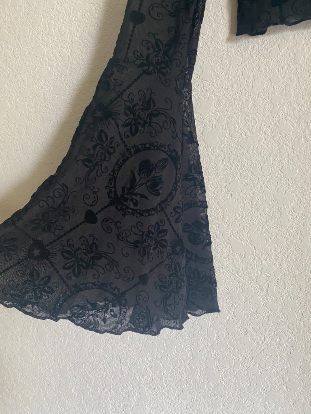 Vintage Black Sheer Lace Tie-Front Crop Top Dramatic Bell Sleeve Whimsigoth - Picture 4 of 8